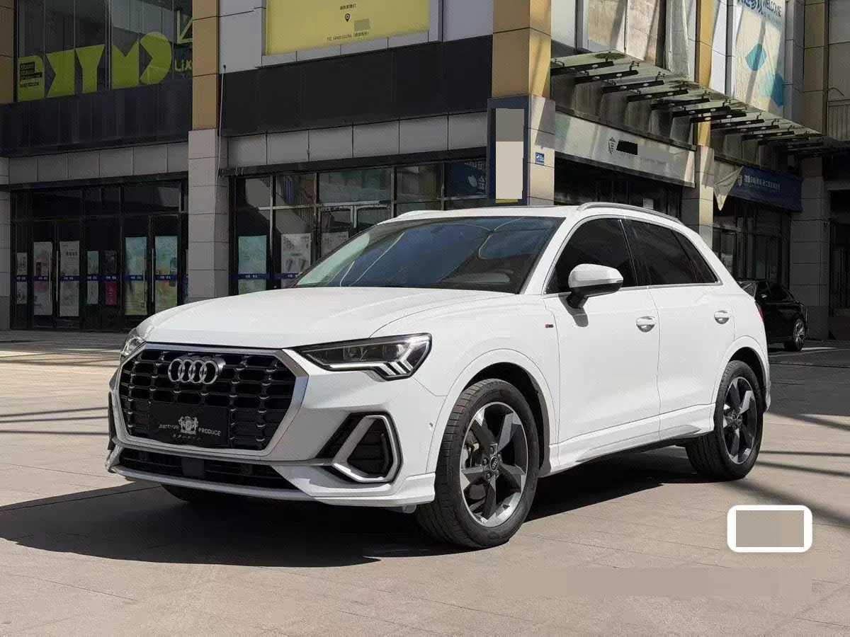 Open image lightbox: Audi 2022 Q3 1.4TFSI 35TFSI Fashion Dynamic Automatic