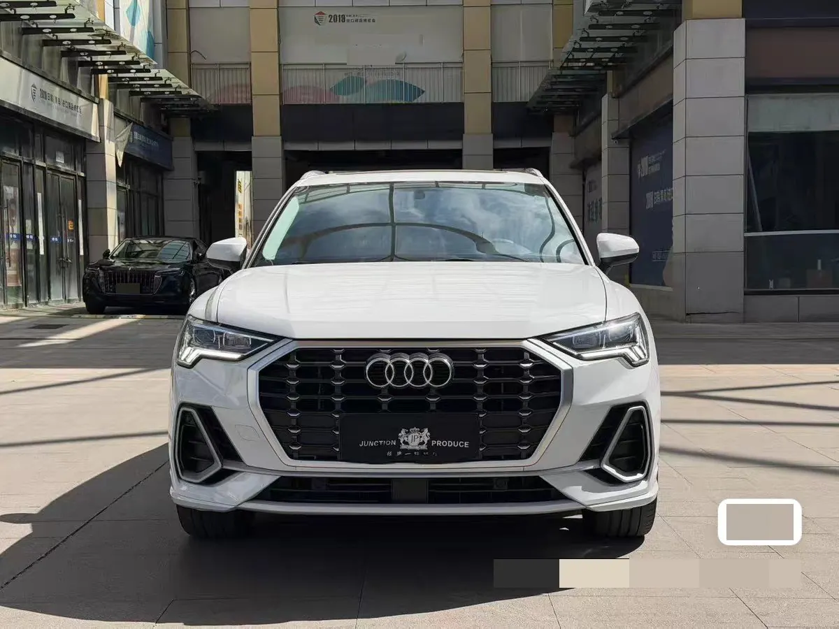Audi 2022 Q3 1.4TFSI 35TFSI Fashion Dynamic Automatic 2