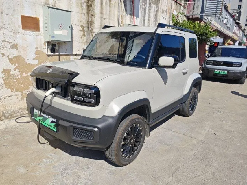 BaoJun 2024 Yue also flagship automatic gear - View 1