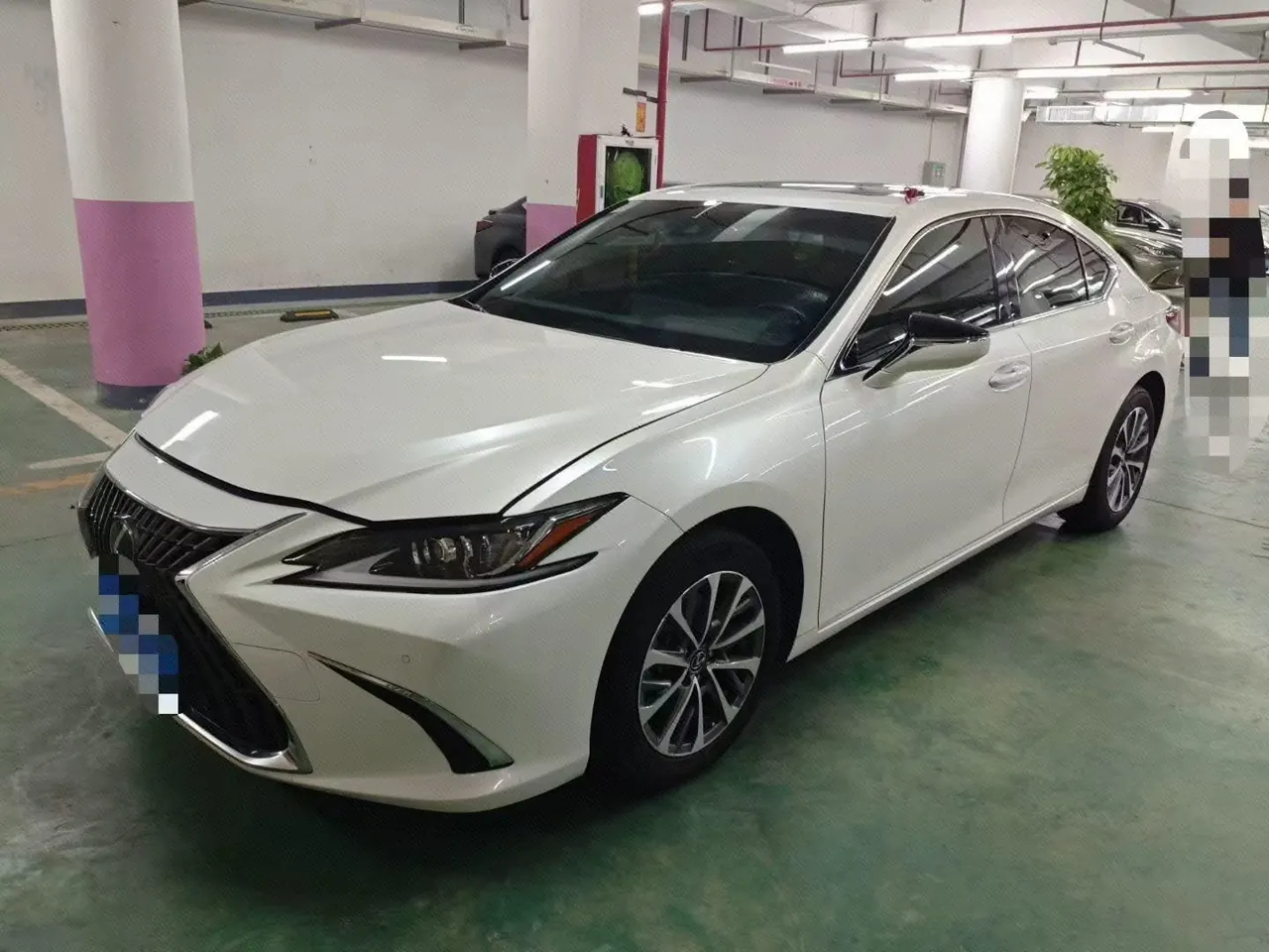 Open image lightbox: Lexus ES (Imported) 2023 ES200 2.0 Stepless Premium Edition Automatic Gear