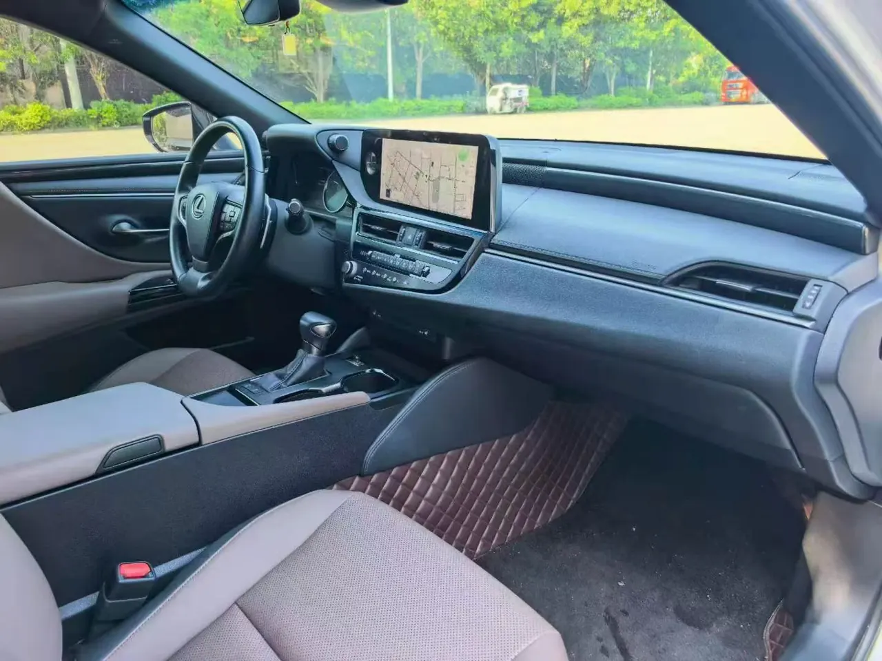 Lexus ES (Imported) 2023 ES200 2.0 Stepless Premium Edition Automatic Gear 3