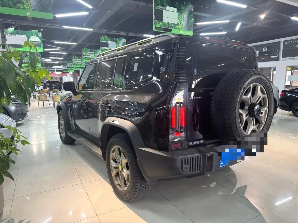 Jetour 2023 Traveler 2.0T Four-wheel Drive Conquers Automatic Gear 4