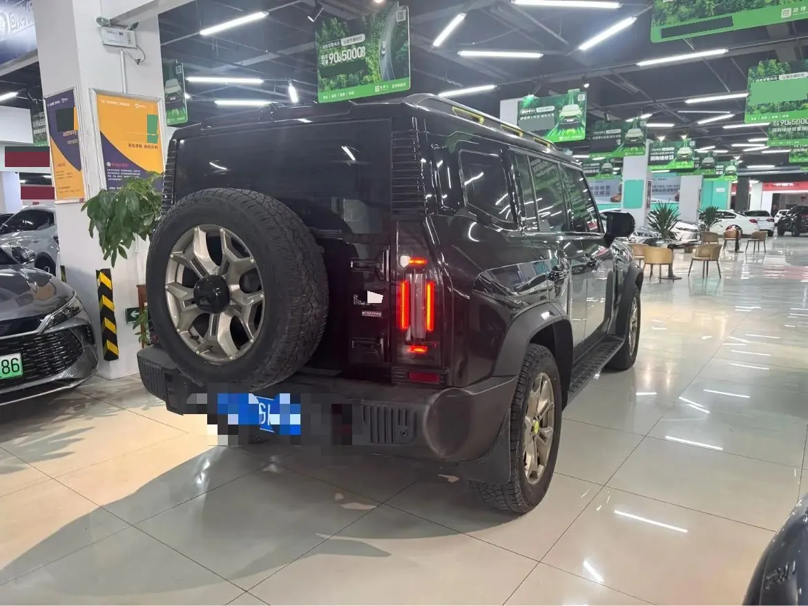 Jetour 2023 Traveler 2.0T Four-wheel Drive Conquers Automatic Gear 8