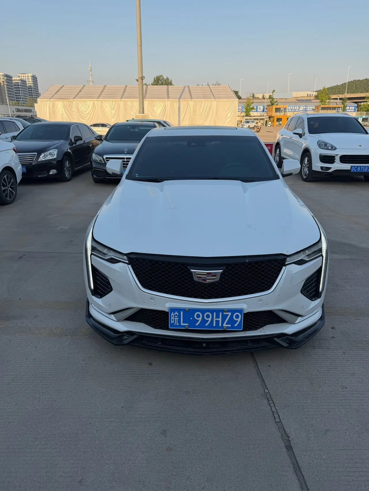 Cadillac 2023 CT4 1.5T 25T Luxury Automatic Gear 2