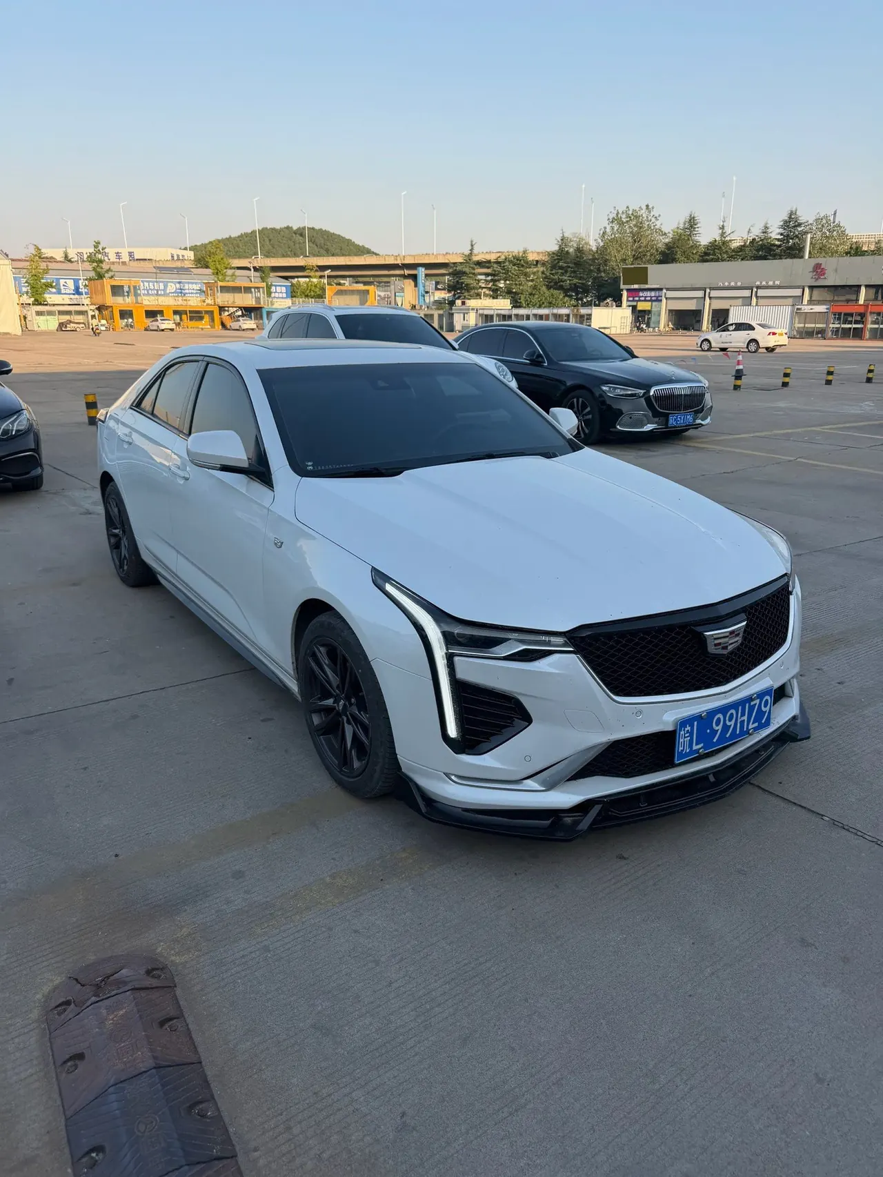 Cadillac 2023 CT4 1.5T 25T Luxury Automatic Gear 3