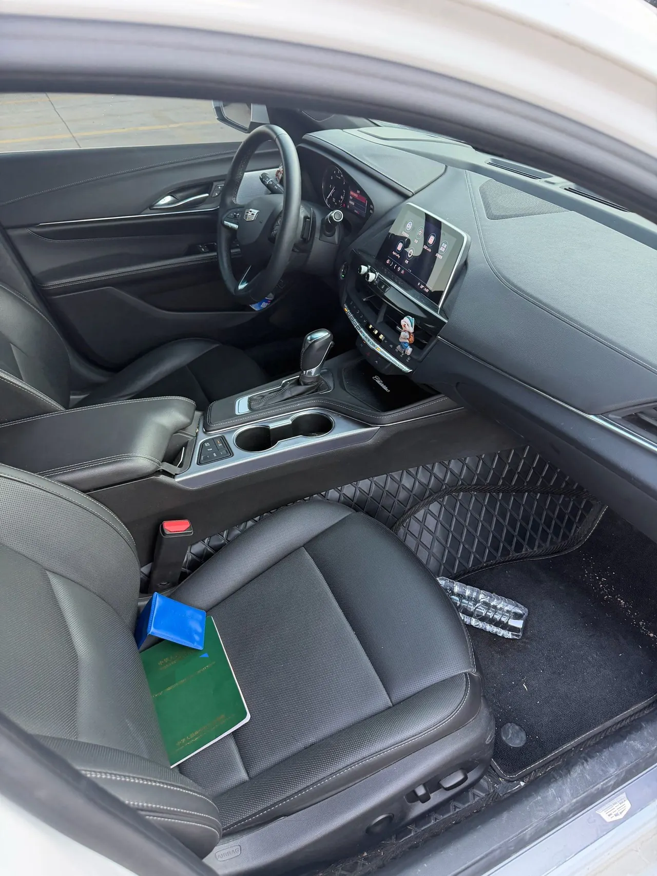 Cadillac 2023 CT4 1.5T 25T Luxury Automatic Gear 4