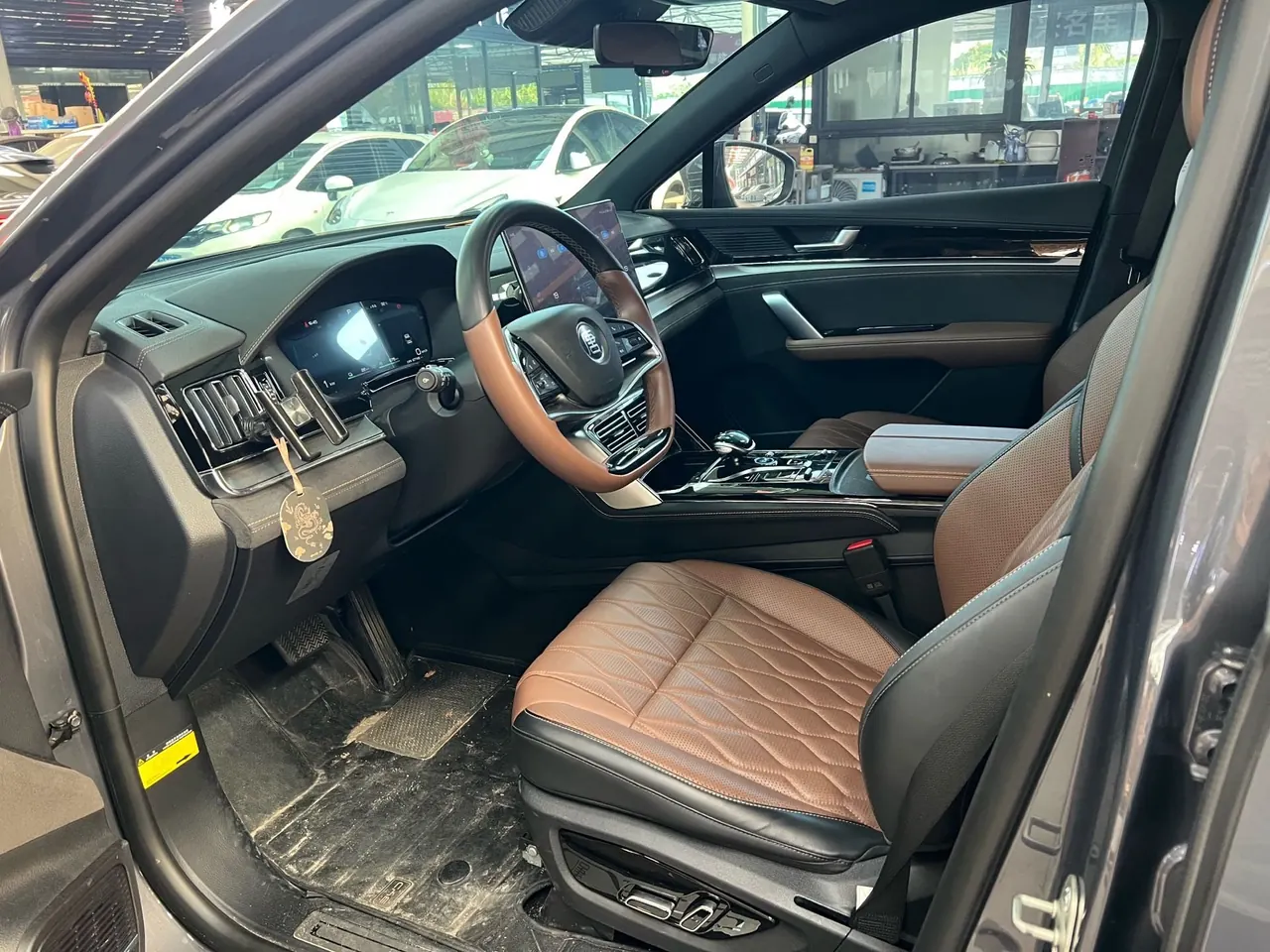 BYD Tang New Energy 2023 Tang DM-i 1.5T Stepless 112KM Champion Edition Honorable Automatic Gear 3