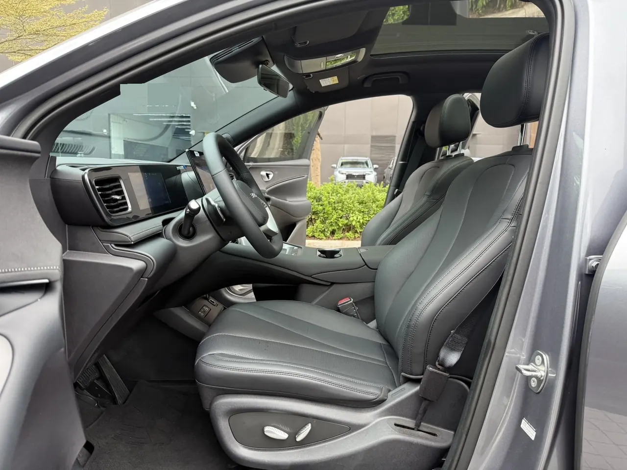 BYD 2025 Sea Lion 06 EV 605 Pilot Pro Edition Automatic Gear 4