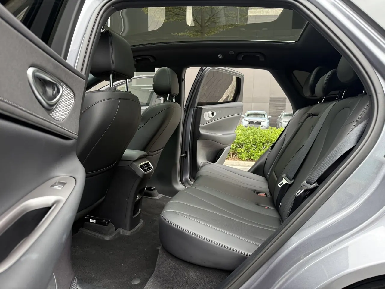BYD 2025 Sea Lion 06 EV 605 Pilot Pro Edition Automatic Gear 6