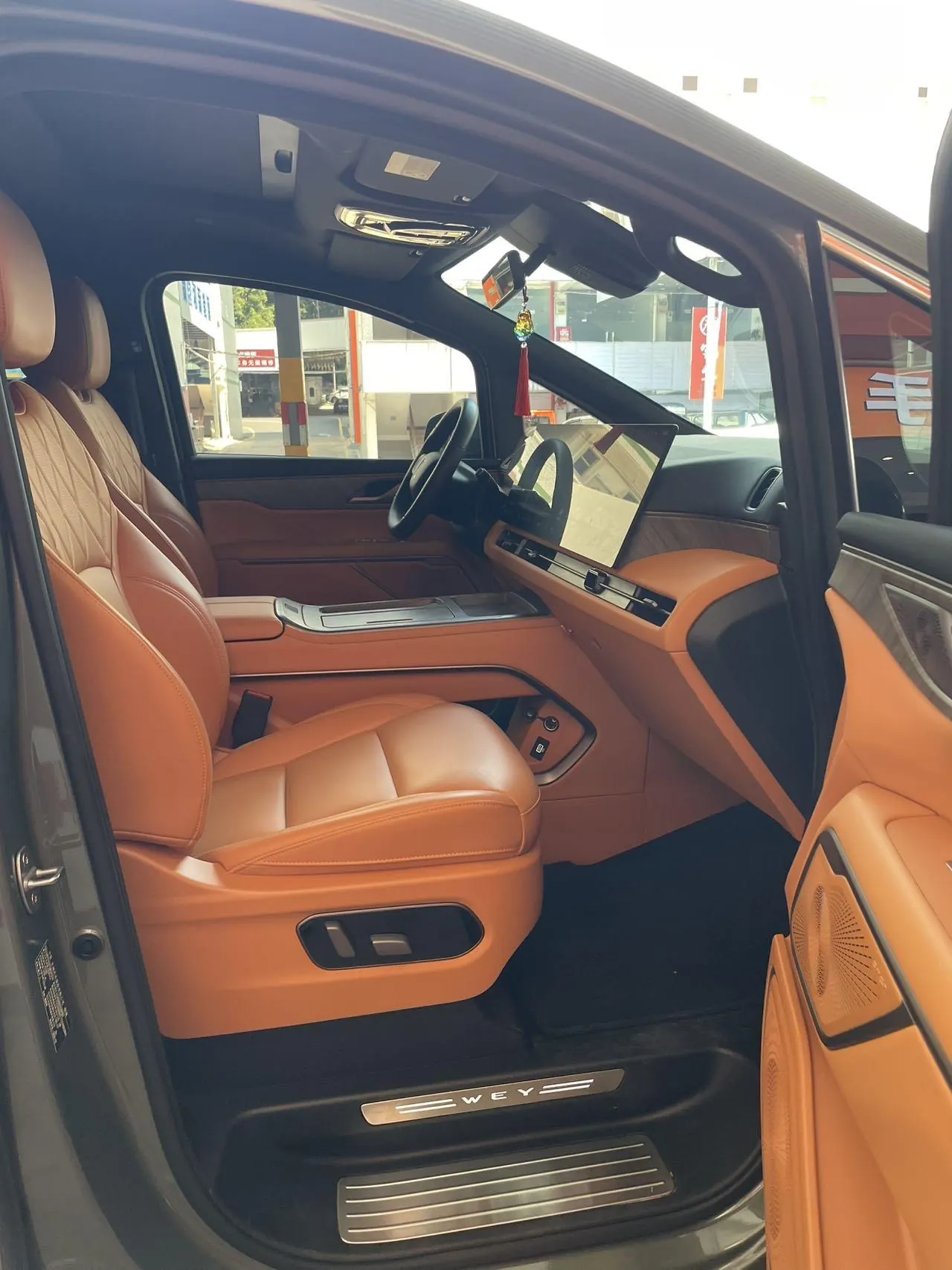 WEY 2025 Mountain 7 Hi4 1.5T Four-wheel Drive Edition Automatic Gear 7