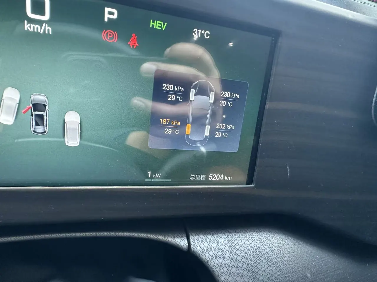 BYD 2025 Song L DM-i 1.5 Stepless Smart Driving Edition 160km Exceed Automatic Transmission 6
