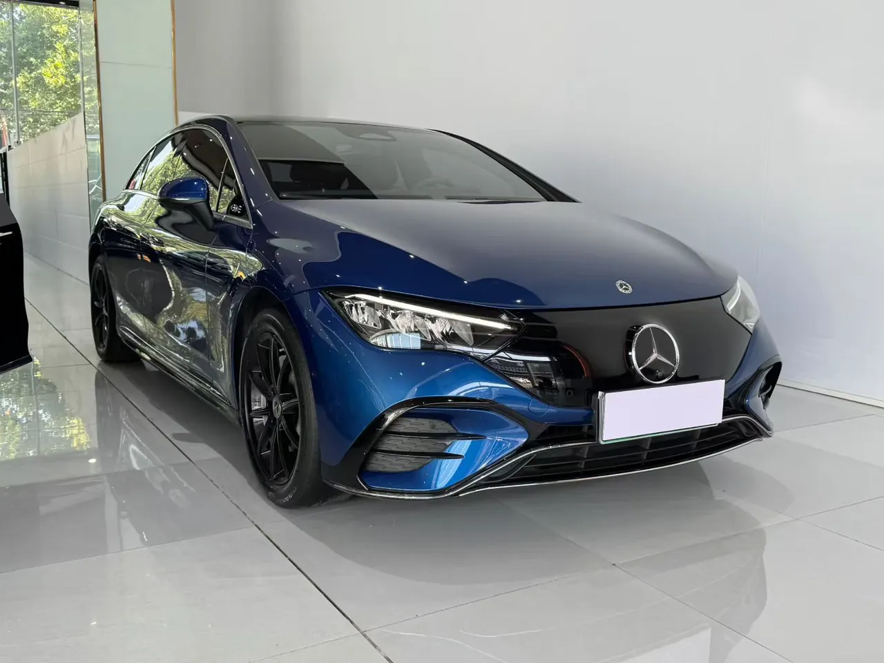 Mercedes Benz 2022 EQE 350 EQE 350 Pioneer Edition Automatic 3