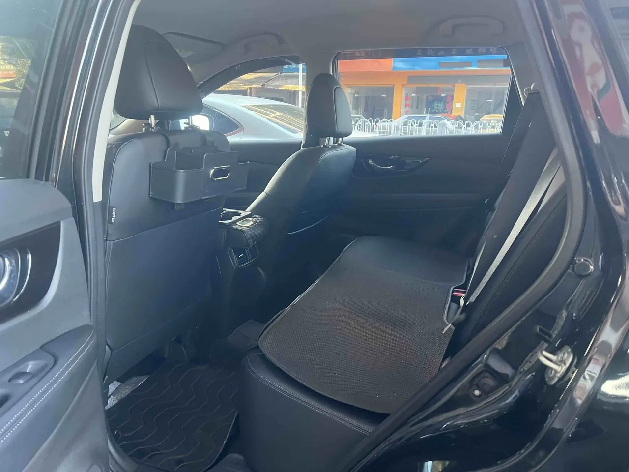 Nissan 2025 Qijun Honor 2.0 Stepless Two-Drive True Edition Automatic Gear 3