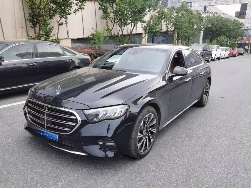 Open image lightbox: Mercedes Benz E Class 2025 E 300 L 48V 2.0T Luxury Automatic Gear