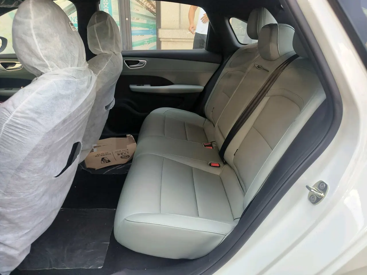Roewe 2025 D 6 450km Premium Edition Automatic Gear 8