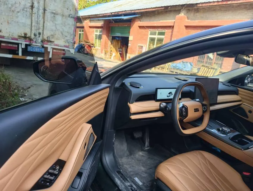 Geely Galaxy 2025 Xingyao 8 EM-i 1.5 130km Premium Edition Automatic Gear 3
