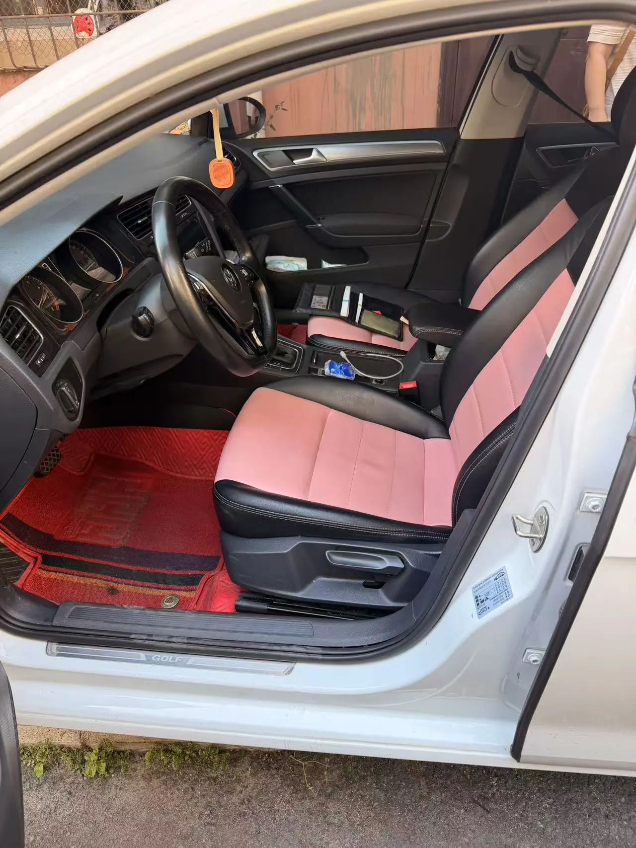 Volkswagen 2020 Golf 7 1.2TSI 200TSI Beloved Edition Comfortable Automatic 3