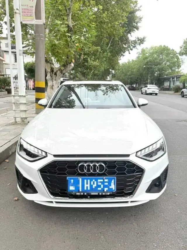 Audi 2020 A4L 2.0TFSI 40TFSI Deluxe Dynamic Automatic 2
