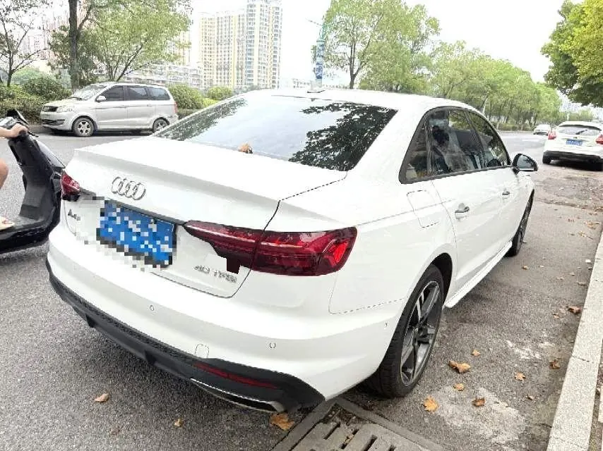 Audi 2020 A4L 2.0TFSI 40TFSI Deluxe Dynamic Automatic 3