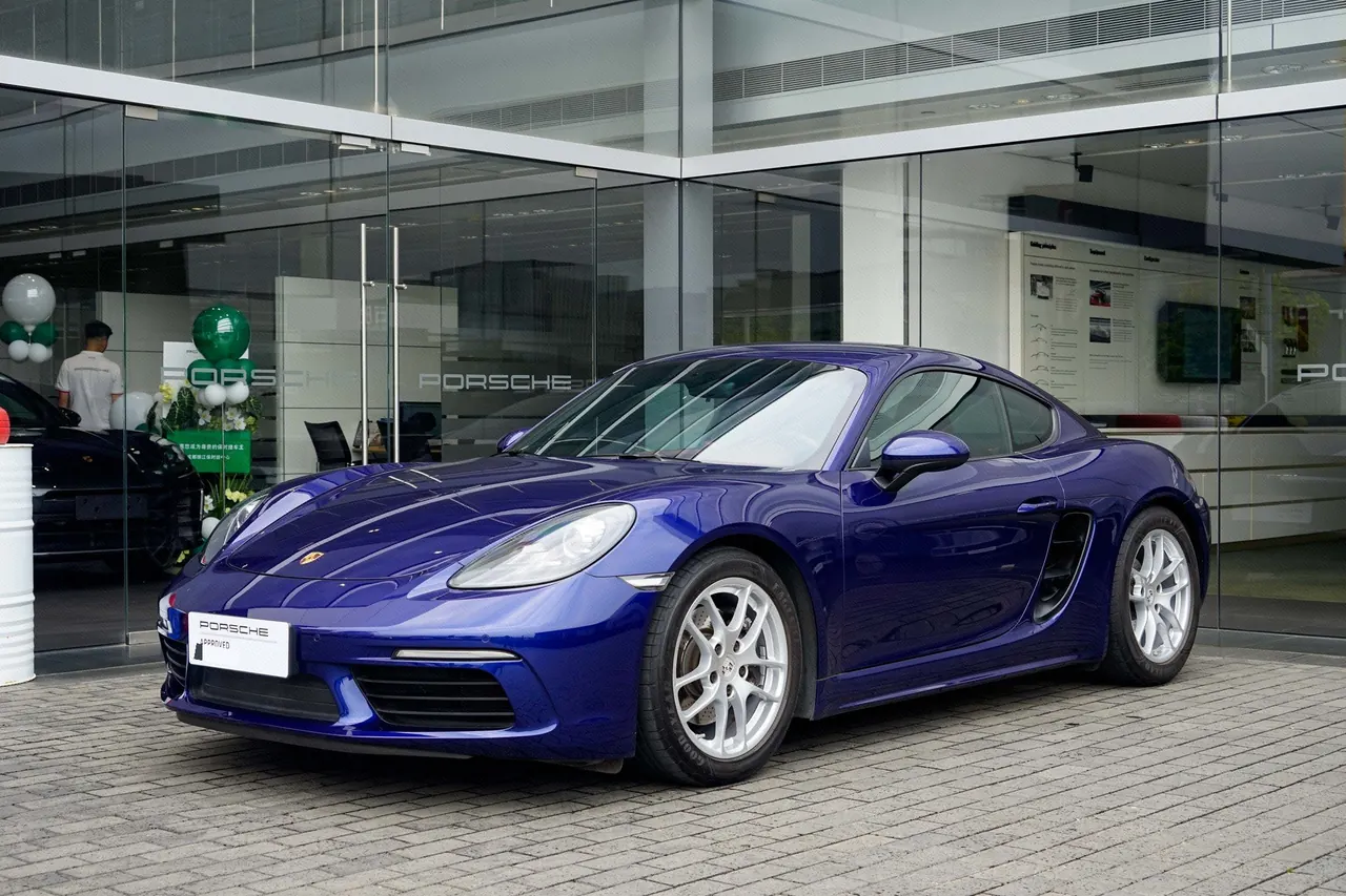 Open image lightbox: Porsche 718 (Imported) 2020 718 Carman 2.0T Automatic