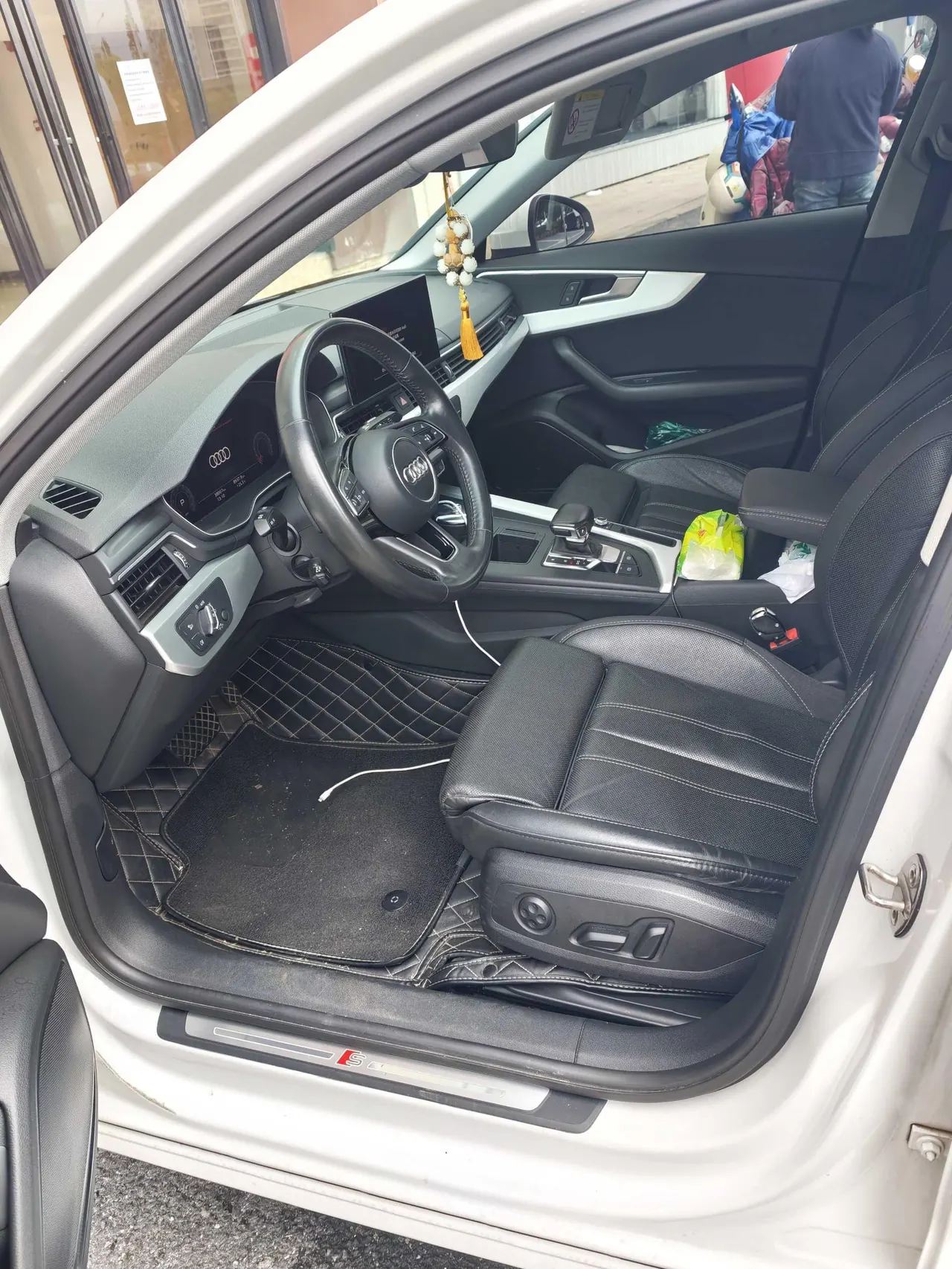 Audi 2020 A4L 2.0TFSI 40TFSI Fashion Dynamic Automatic 2