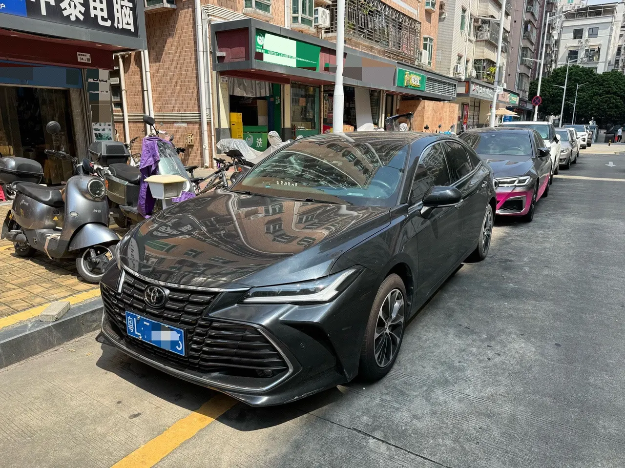Open image lightbox: Toyota 2022 Asian Dragon 2.0 Stepless Deluxe Edition Automatic Gear