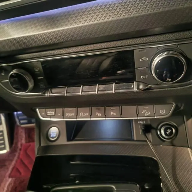 Audi 2024 Q5L Sportback 2.0TFSI 45TFSI luxury automatic transmission 6