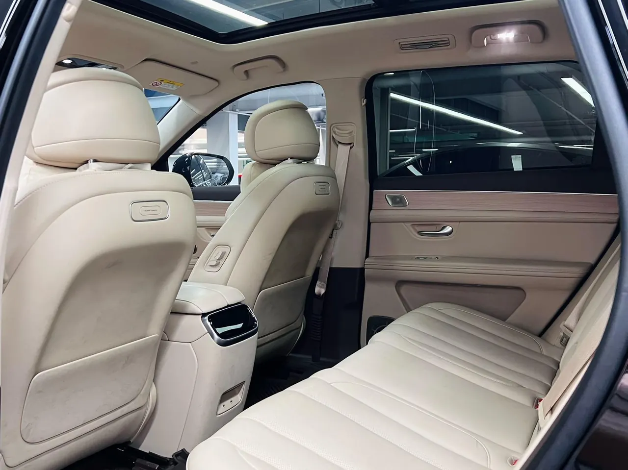 AITO 2024 AITO M 350.00g Drive Plus Edition 5-seat Automatic Gear 2
