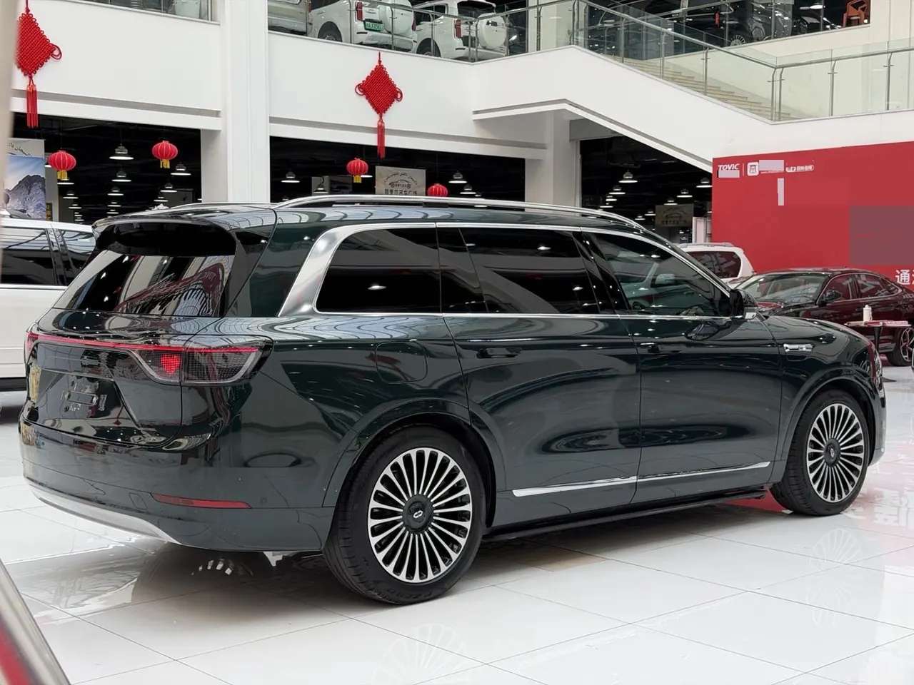 AITO 2024 AITO M9 extended range Ultra version 52kWh5 seat version automatic gear 8