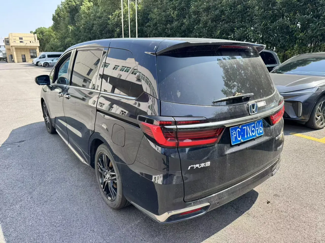 Honda 2024 Odyssey Hybrid 2.0 Stepless Sharp and Glory Edition Automatic Gear 3