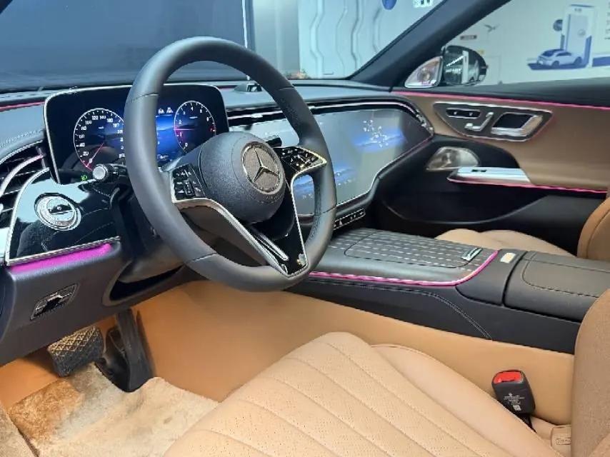 Mercedes Benz E Class 2024 E 300 L 48V 2.0T Luxury Automatic Gear 3