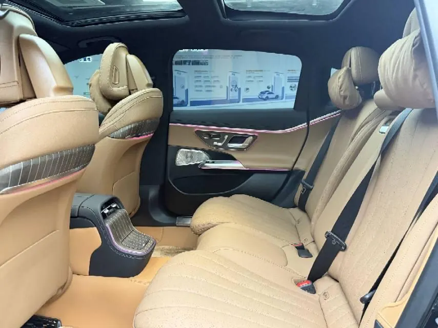 Mercedes Benz E Class 2024 E 300 L 48V 2.0T Luxury Automatic Gear 4