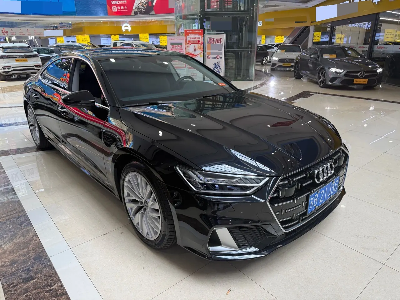 Audi 2024 A7L 2.0TFSI 45TFSI S-line Zhumeng Crystal Set Automatic Gear 3