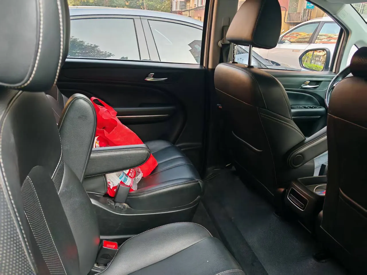 Chuanqi 2021 M6 1.5T 270T Premium Edition 7-seat Automatic Gear 3