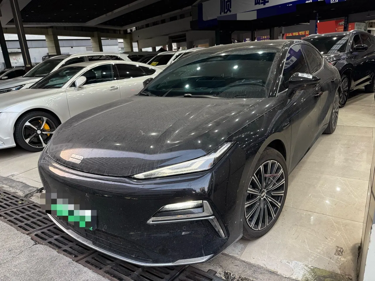 Geely Galaxy 2025 xingyao 8 EM-i 1.5 130km flagship automatic gear - View 1