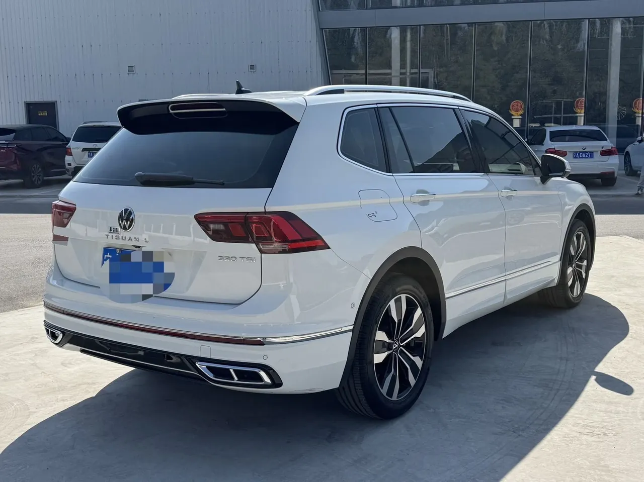 Volkswagen 2024 Tiguan L R-Line 2.0TSI 330TSI Two‑wheel‑drive R‑Line Dragon Glory Edition Automatic 4