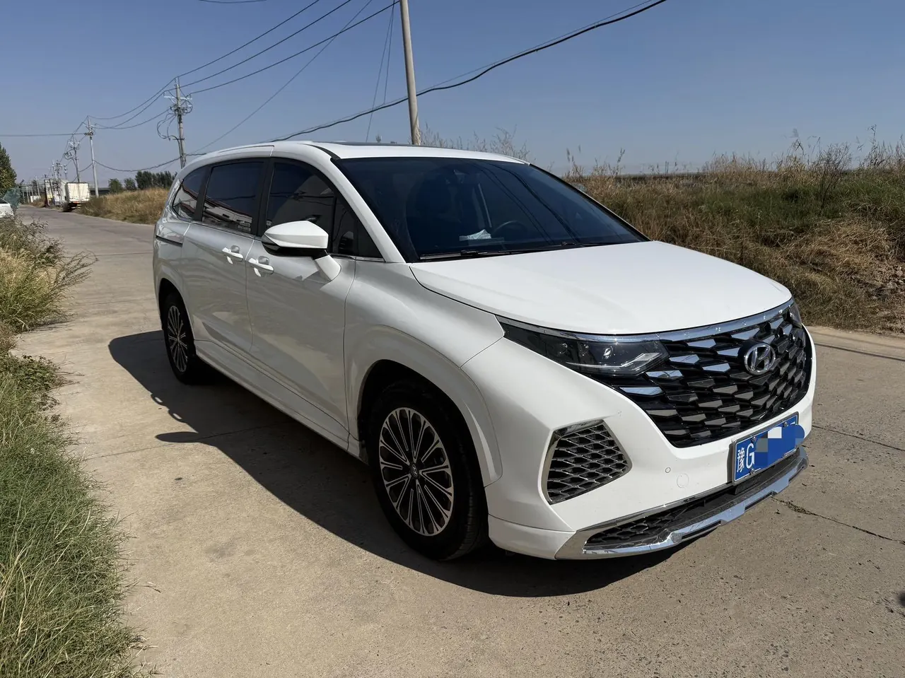 Hyundai 2024 Kusto 1.5TGDi 270TGDi LUX Premium Edition Automatic Gear 3