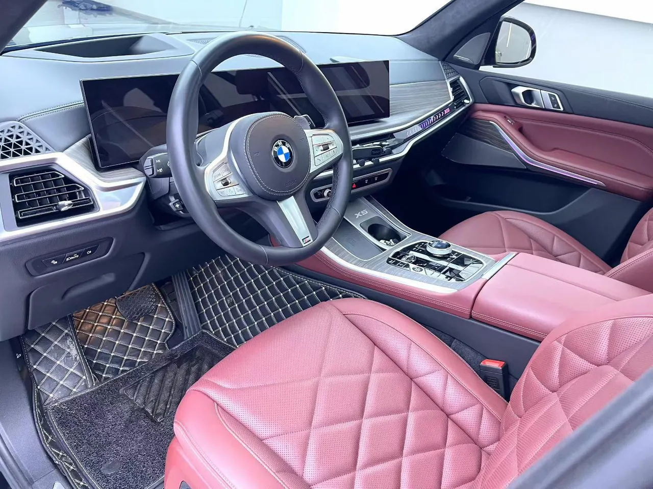 BMW 2023 X5 xDrive40Li 48V 3.0T M sports obsidian night suit automatic gear 4