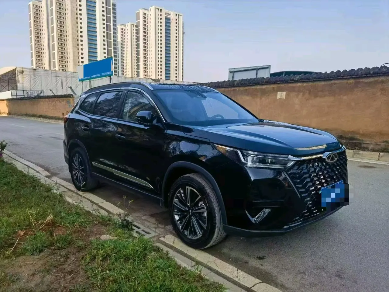 Chery 2024 Ruihu 8 PRO 1.6T 290T Champion Edition Two-Drive Peak Edition 5-seat Automatic Gear 2