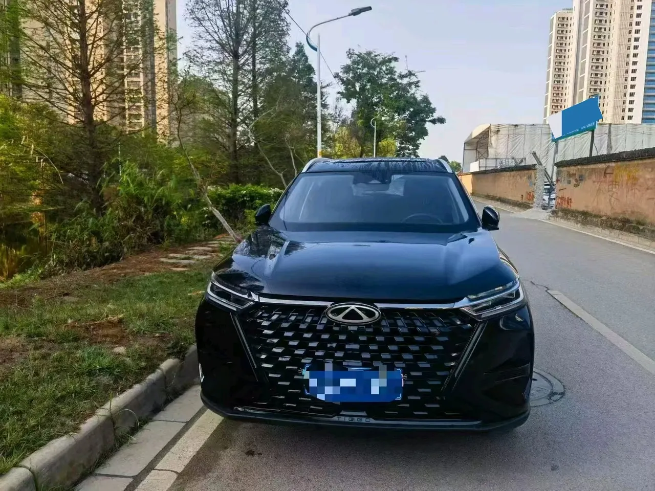 Chery 2024 Ruihu 8 PRO 1.6T 290T Champion Edition Two-Drive Peak Edition 5-seat Automatic Gear 3