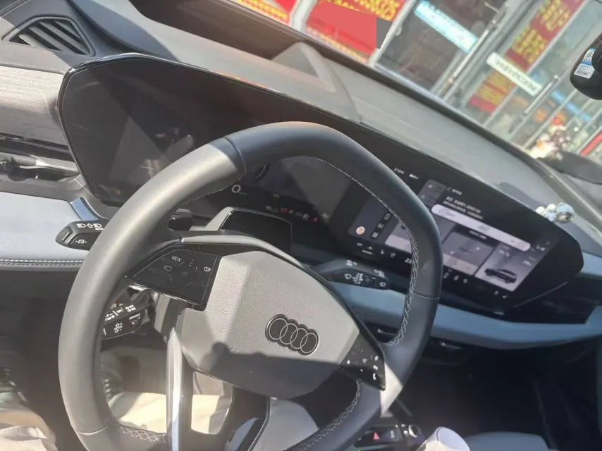 Audi 2025 Q6L e-tron Long Endurance Edition Automatic Gear 2