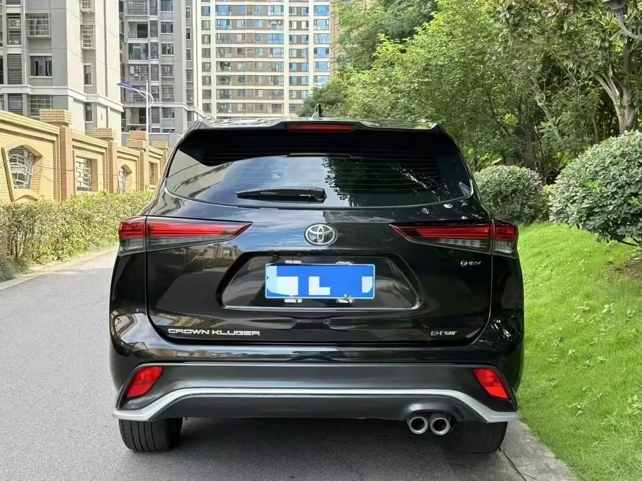 Toyota 2024 Crown Land Release HEV 2.5 Stepless Four-wheel Drive Deluxe Edition Automatic Gear 7
