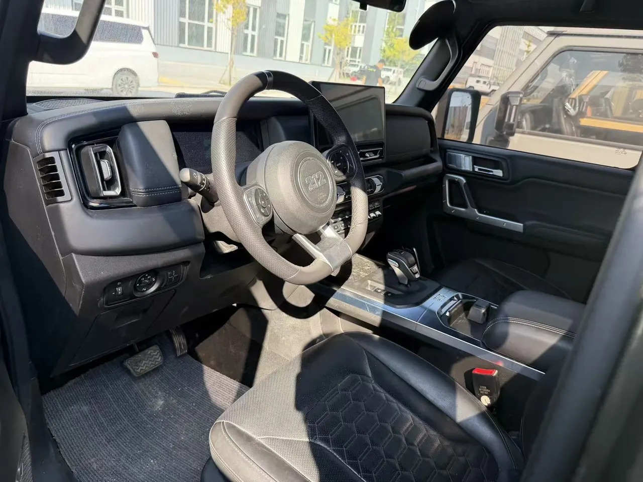 212 2024 T01 2.0T mechanic automatic gear 3