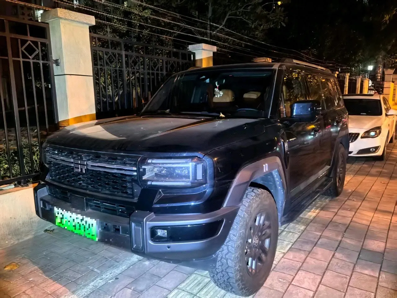 Vertical and horizontal 2025 G700 CDM-O 2.0T Wild Edition 5-seat automatic gear - View 1