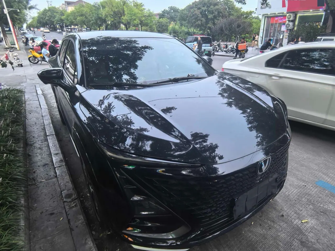 ChangAn 2023 UNI-T 1.5T honorable automatic gear 2