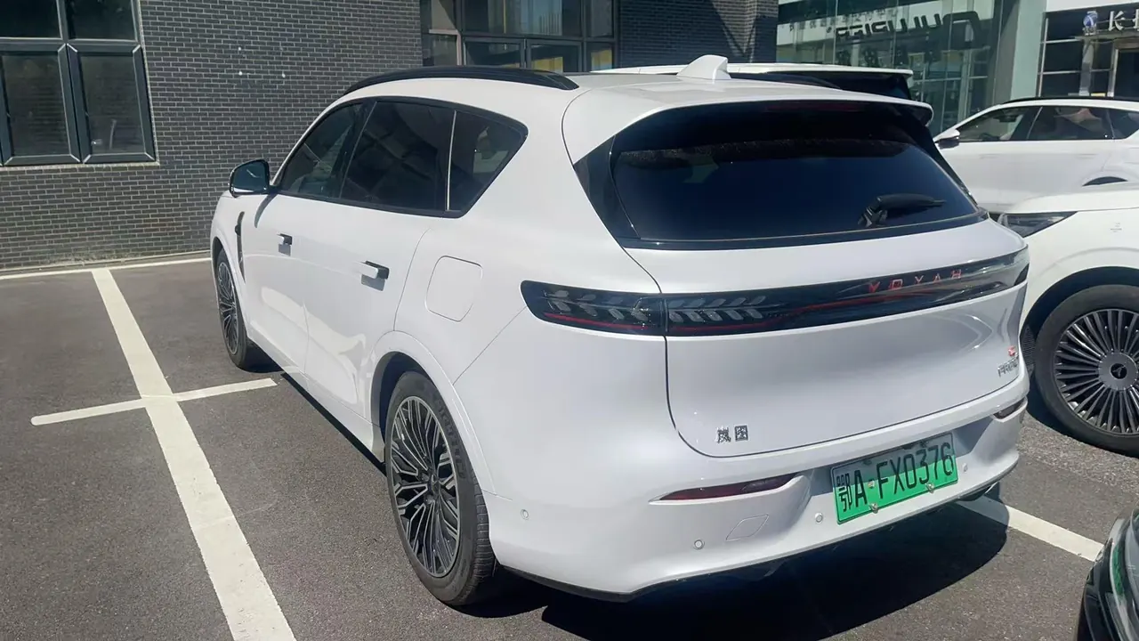 Voyah 2025 FREE four-wheel drive dry Kun version of automatic gear 3