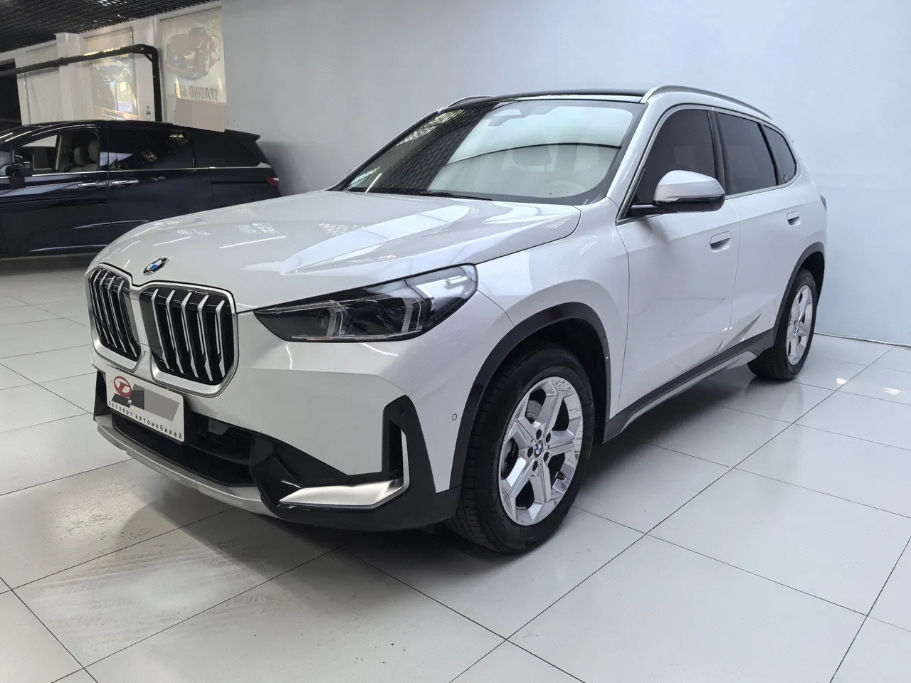 Open image lightbox: BMW 2023 X1 sDrive20Li 1.5T X Design Package Automatic Transmission