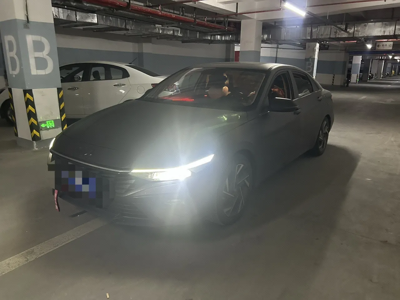Open image lightbox: Hyundai 2023 Elantra-sedan 1.5 stepless GLX elite automatic gear