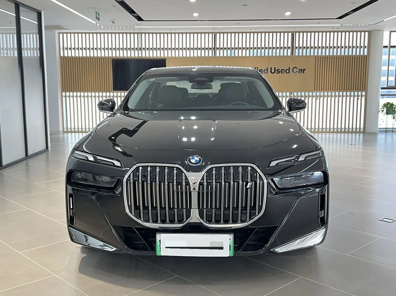 BMW i7 (Imported) 2023 i7 eDrive50L Leading M Sports Suit Automatic Gear 2