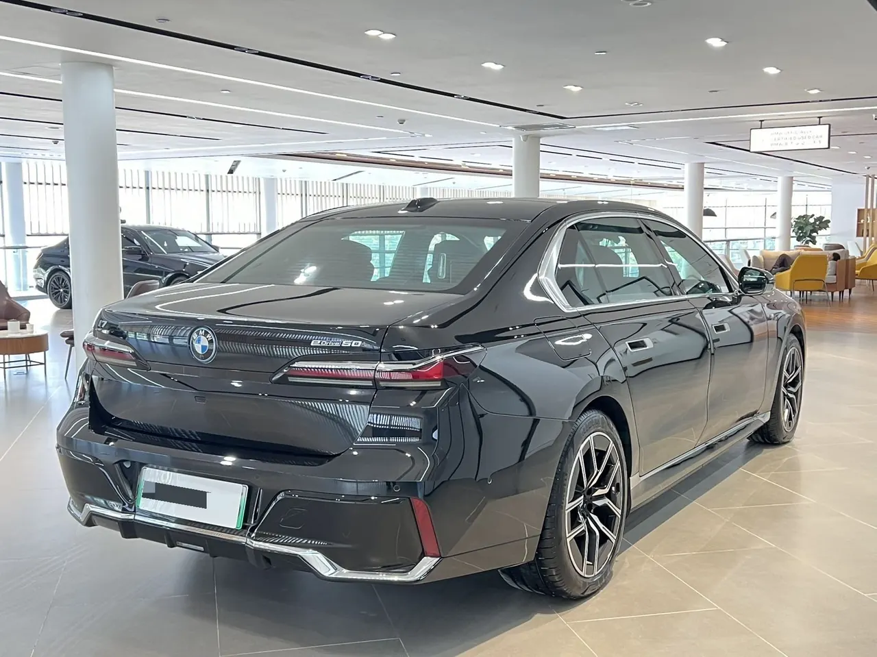 BMW i7 (Imported) 2023 i7 eDrive50L Leading M Sports Suit Automatic Gear 8